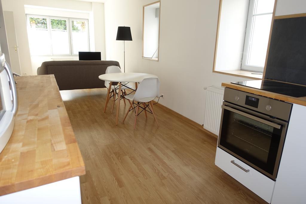 Le 4 Appartement Saint-Junien Buitenkant foto